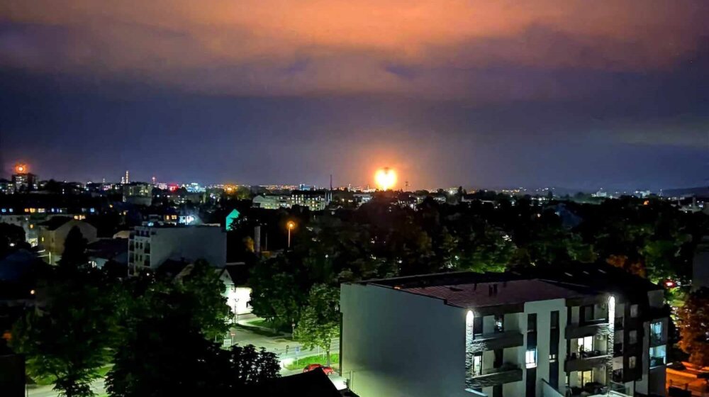 nebo iznad Pančeva, Petrohemija