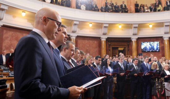 Kako su se ministri na društvenim mrežama pohvalili da su deo Vlade Srbije? 9