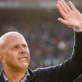 Liverpul i zvanično objavio ime naslednika Jirgena Klopa: Prvi Holanđanin na klupi kluba sa „Enfilda“ 7