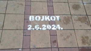 Opozicija: SNS piše grafite koji pozivaju na bojkot izbora u Novom Sadu