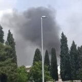 (VIDEO) Polumaturanti tokom bakljade zapalili krov škole u Podgorici 5