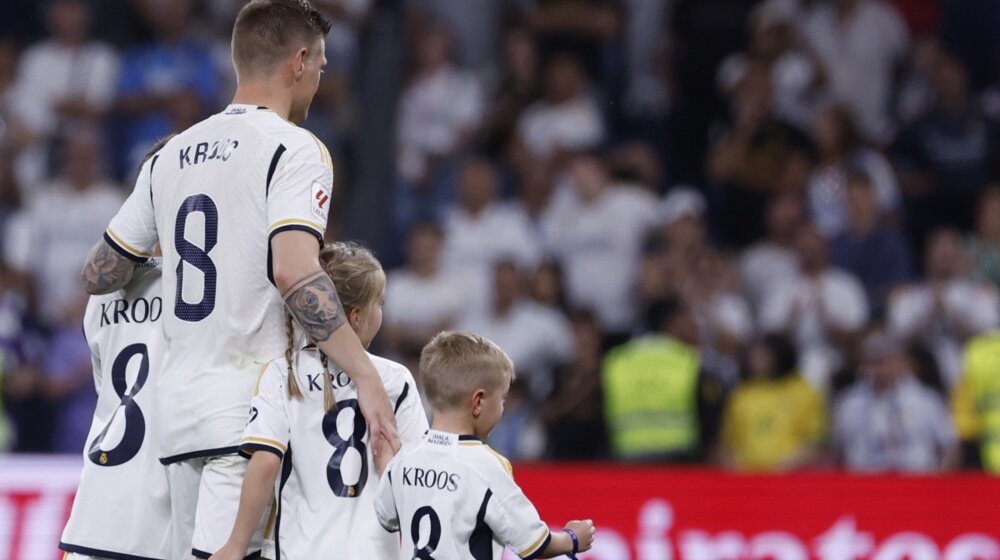 Noć kada se Toni Kros oprostio od Madrida, suze i aplauzi za neponovljivog Nemca 1