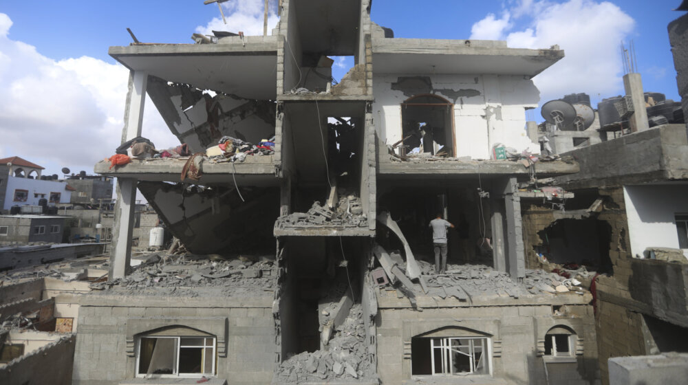 U izraelskim napadima na Gazu 60 odsto zgrada oštećeno ili uništeno 10