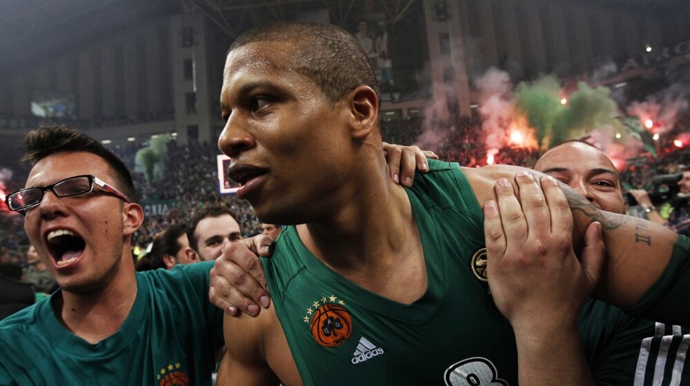 Panatinaikos ulazi na fajnal for u golmanskom stilu: Sve (skoro) isto kao 2012, samo Željka Obradovića nema (VIDEO) 1