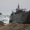 Nevreme na moru oštetilo ploveće pristanište, obustavljena američka pomoć Gazi 13