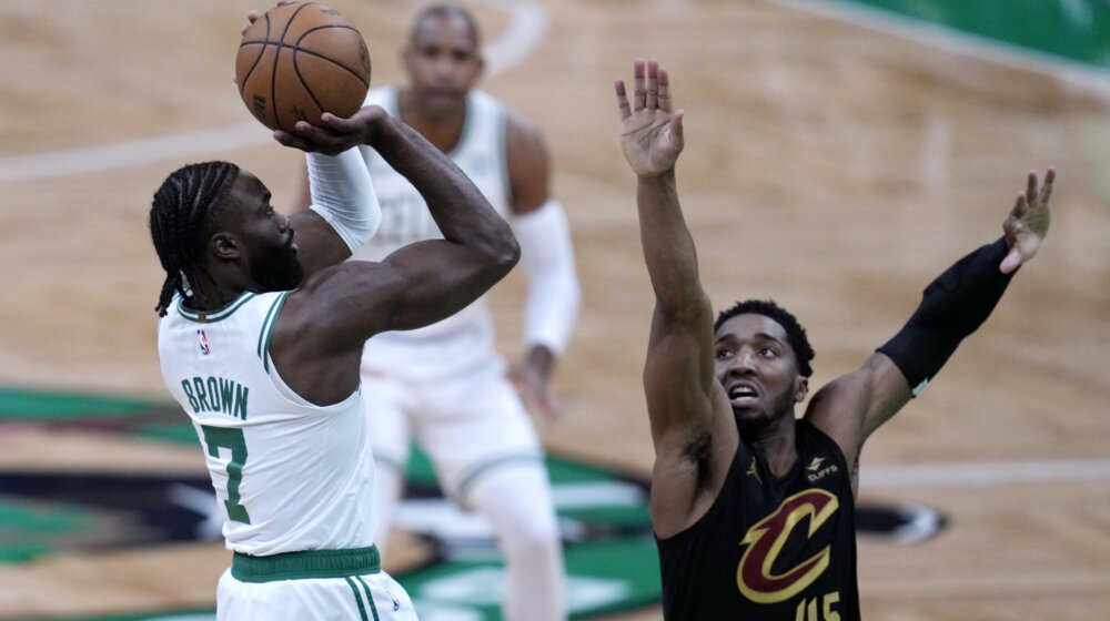 Boston Seltiksi se "prošetali" do finala Istoka, Dončić i Dalas na korak do finala Zapada u NBA ligi 1