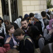 Policija isterala propalestinske demonstrante sa univerziteta Sijans Po u Parizu 8