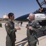 Američka vojska izvela prvi test let borbenog aviona F-16 kojim pilotira veštačka inteligencija 17