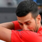 Đoković otkrio da li ga muči povreda: “Trebalo bi da je sve u redu” 10
