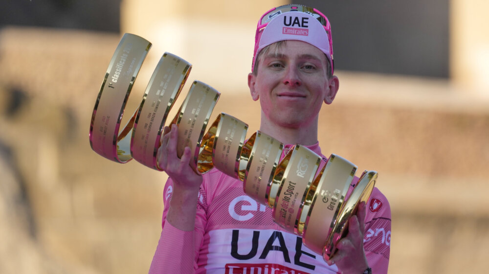 Čas Slovenca Pogačara na Điru: Najubedljiviji trijumf na biciklističkom grend slemu posle 1965. 1