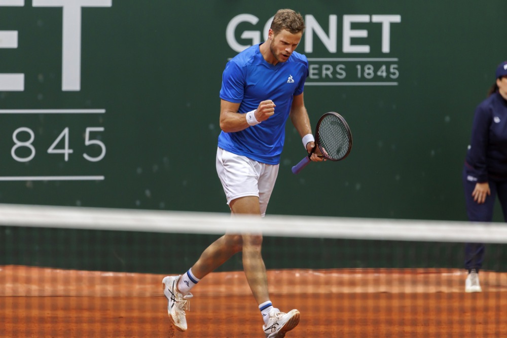 Đoković u Ženevi 18 godina posle susreta s Federerom u Dejvis kupu: Prvi protivnik na šljaci Nemac Hanfman 2