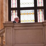 Nova.rs: Kristofer Hil došao u Skupštinu da prisustvuje polaganju zakletve Vulina i Nenada Popovića 5