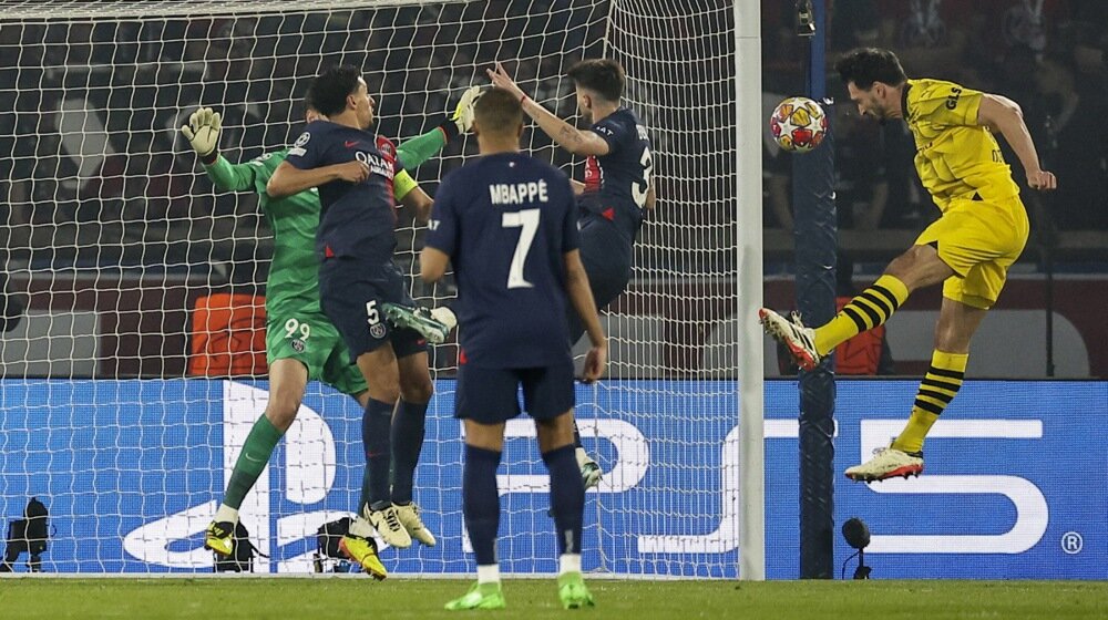 Dortmundska Borusija iz predolimpijskog Pariza u finale Lige šampiona: U Matsa Humelsa kao da je na Parku prinčeva ušao Gerd Miler (VIDEO) 1