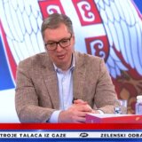Vučić o rezoluciji o Srebrenici: Pomoliću se bogu pred put u Njujork, znamo kolika je sila koja nam preti 7