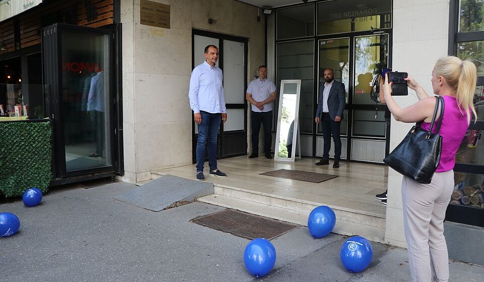 Koalicioni partneri naprednjaka optužuju Bačulova za kupovinu glasova: "Želi da napravi haos u Novom Sadu" 1