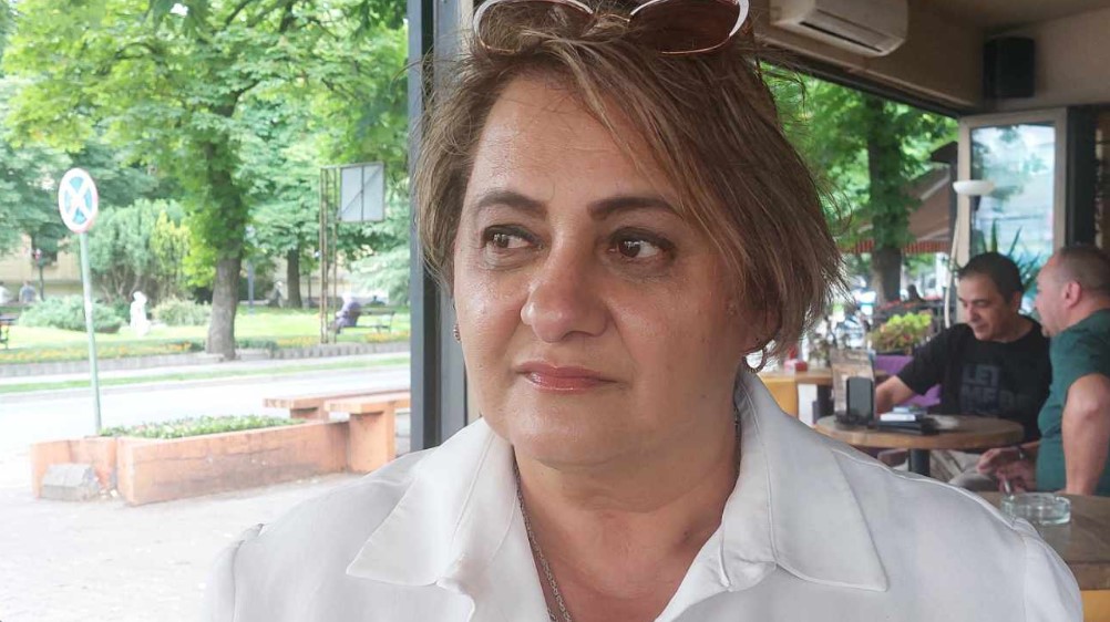 “Čula sam da su delili televizore. Na kesama koje dele piše “Aleksandar Vučić – Boljevac”, a u kesi se nalazi litar zejtina, šećer i brašno”: Kako protiče izborna kampanja u Boljevcu 2