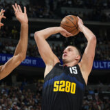 Nikola Jokić ne daje da se "vukovi" prejedu mesa: MVP igra za potpuni preokret Denvera protiv Minesote - 3:2 10
