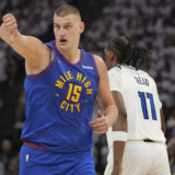 Vic iz NBA: Bila dva igrača Minesote i onda ih je Jokić obojicu nadmudrio (VIDEO) 11