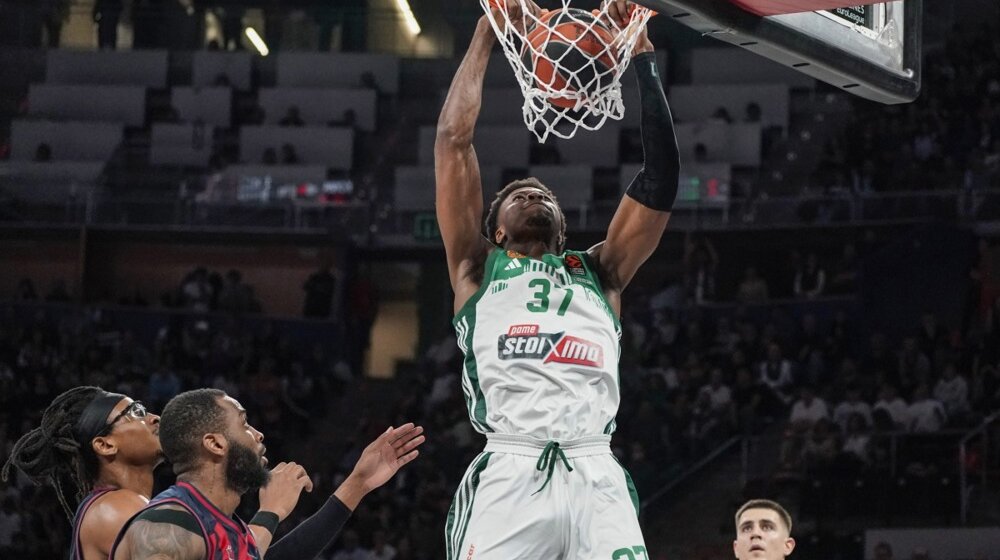 Adetokunpo tek 13. igrač sa objedinjenom NBA titulom i Evroligom 1