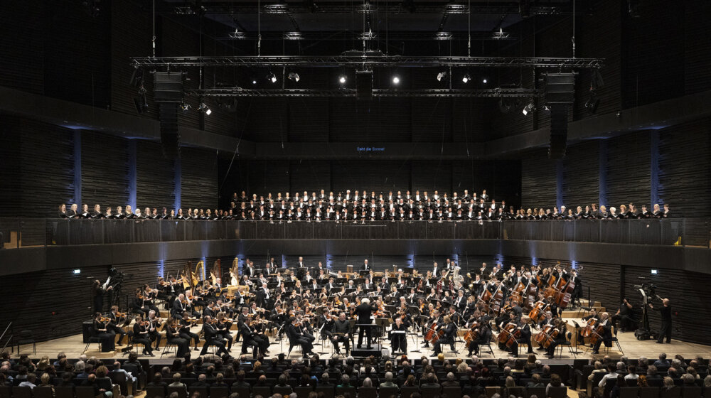 Gigantski orkestar i seksi kompozicija: Koncert kojim je obeleženo 75 godina Simfonijskog orkestra Bavarskog radija i 150 godina Arnolda Šenberga 9