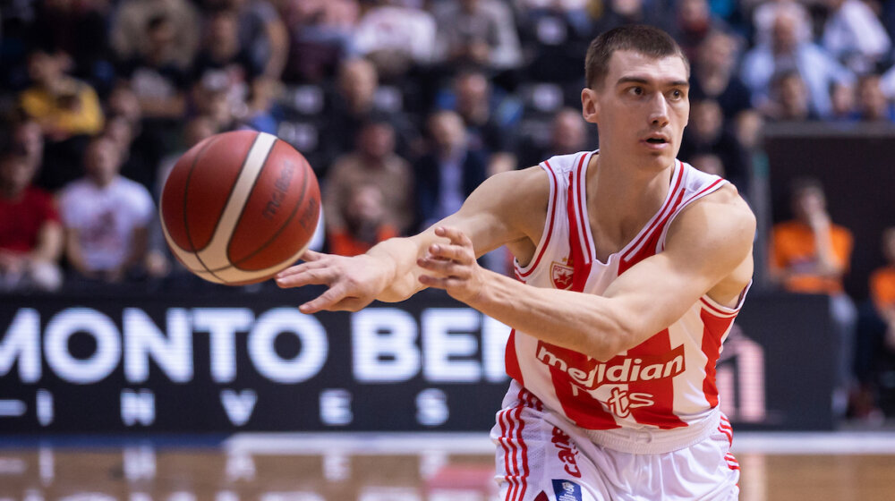 Na dan treće utakmice večitih rivala u finalu ABA lige: Naneli pesnicom naneo Lazareviću povredu oko oka (FOTO) 1