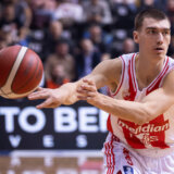 Na dan treće utakmice večitih rivala u finalu ABA lige: Naneli pesnicom naneo Lazareviću povredu oko oka (FOTO) 8