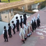 Stariji dečji Gradski folkorni ansambl “ZO-RA” osvojio “Zlatni opanak” 9