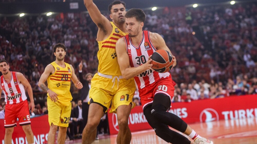 Oglasila se Evroliga oko sudijskih odluka: Olimpijakos oštećen, ali je prekršaj Petruševa nesporan, na meču u Beogradu sve čisto (VIDEO) 1