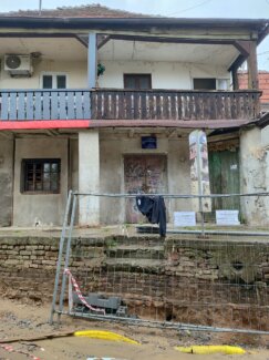 Privatna arhiva Biramo Zemun: Građani od opštinskih vlasti nisu dobili odgovor o rekonstrukciji ulice Vasilija Vasilijevića 3