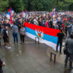 Počeo još jedan protest ispred zgrade Vlade Crne Gore zbog rezolucije o genocidu u Srebrenici 10