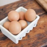 Da li bi trebalo da izbegavate jaja ako imate visok holesterol? 12