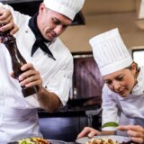 Ako imate ove simptome, verovatno unosite previše soli u organizam 4