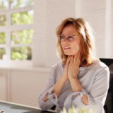 Simptomi upozorenja da imate ozbiljnih problema sa radom štitne žlezde 7