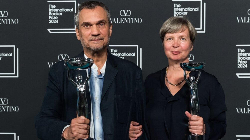 dženi erpenbek majkl hofman