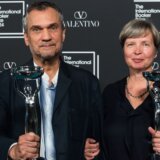 dženi erpenbek majkl hofman