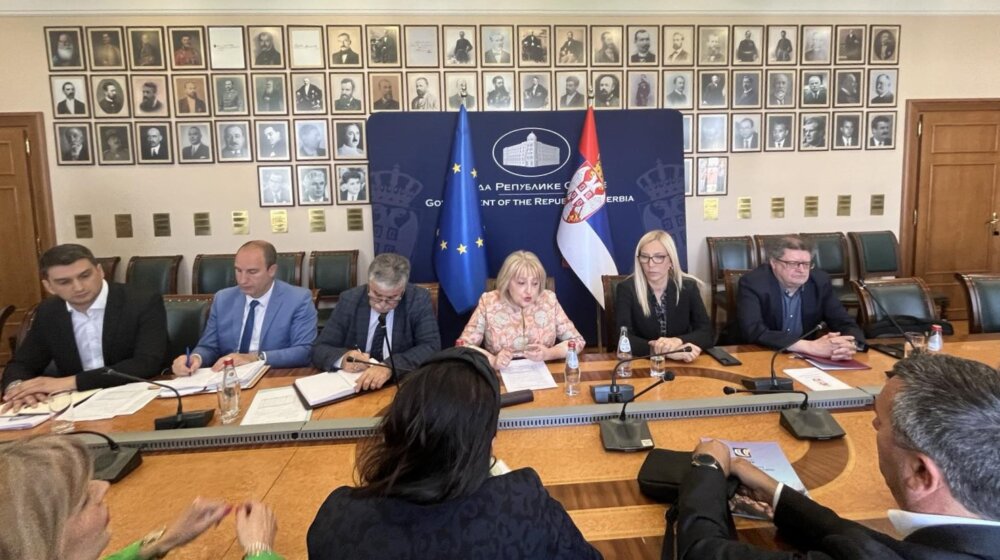 Ministarstvo prosvete: Uvodi se posebno krivično delo za napad na zaposlene u obrazovanju 1