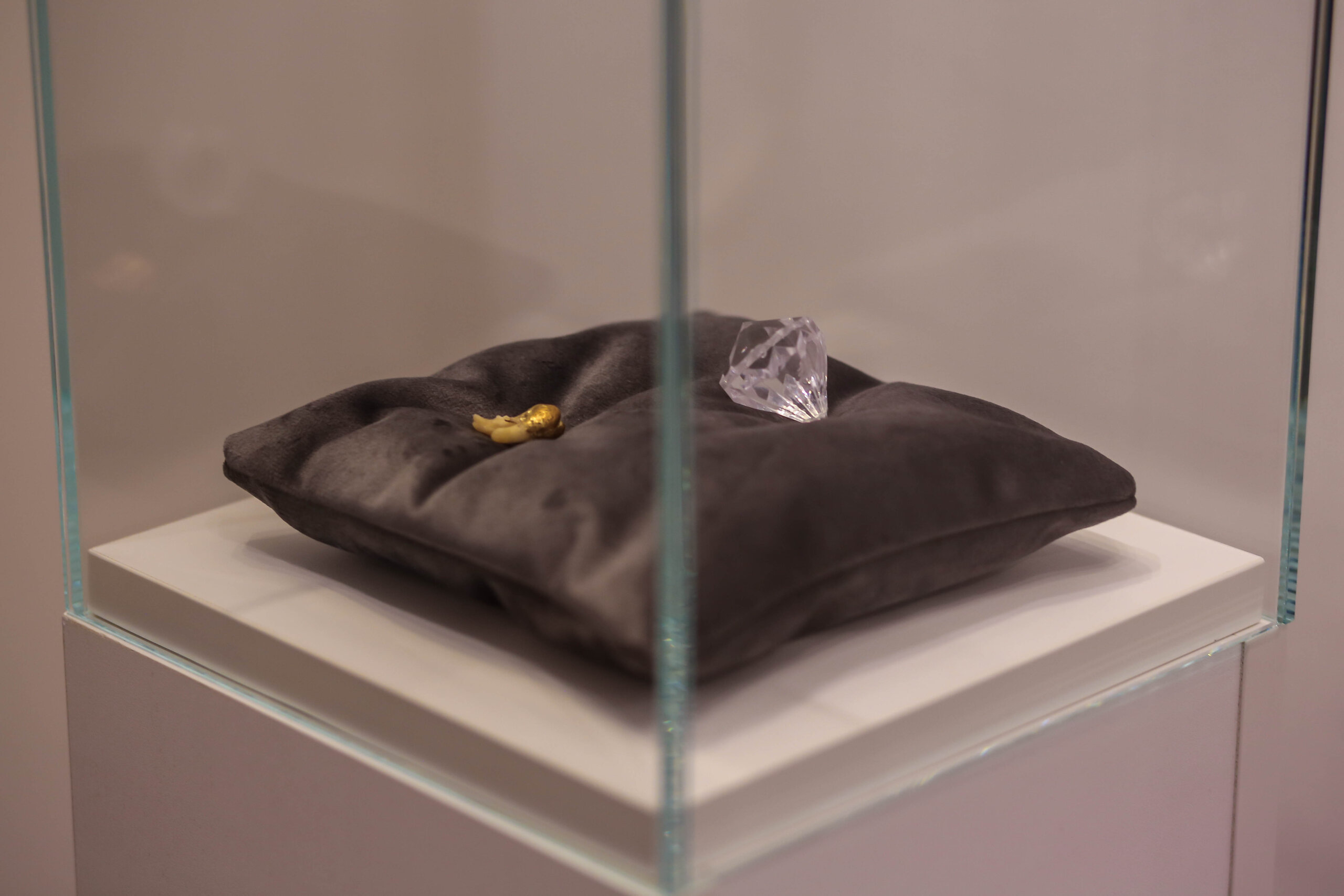 "Restitucija" umetnika Nemanje Golijanina: Višeslojna izložba akcentuje vezu čoveka sa pojmom oduzeto/vraćeno 4 Nemanja Golijanin