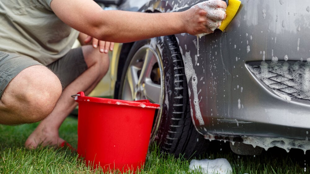 Nemačka ima brutalne kazne za pranje auta u dvorištu: Čak do 100.000 evra 8