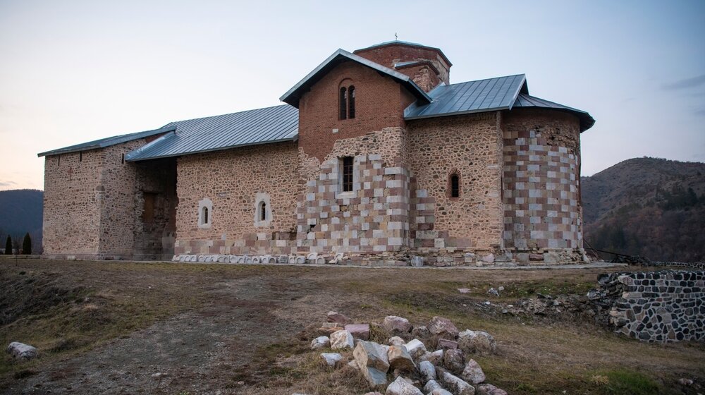 Prvi Vaskrs posle sukoba: Zvona manastira Banjska pozvala na mir i ljubav 8
