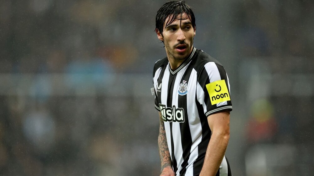 Tonaliju zabrana igranja u Engleskoj na dva meseca 1