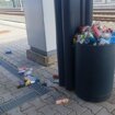 Nova železnička stanica u Sremskim Karlovcima pretvorena u ruglo: Čistačica dala otkaz jer je nisu plaćali, toaleti neupotrebljivi, smeće raznosi vetar (VIDEO) 10