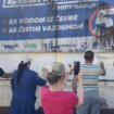 Kandidati za odbornike liste "Zrenjanin protiv nasilja" okrečili uništenu kuću: "Zajedno možemo da pobedimo, vratićemo pristojnost u Zrenjanin" 12