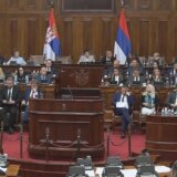 UŽIVO: Poslanici i budući ministri provode Prvi maj u Skupštini, manji incident izazvao Novaković (FOTO/VIDEO) 9