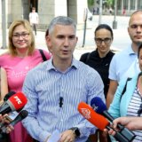 Stanković (NPS): Šatori u Nišu postavljeni za Gastro fest, bina za skup vlasti nije prijavljena 12