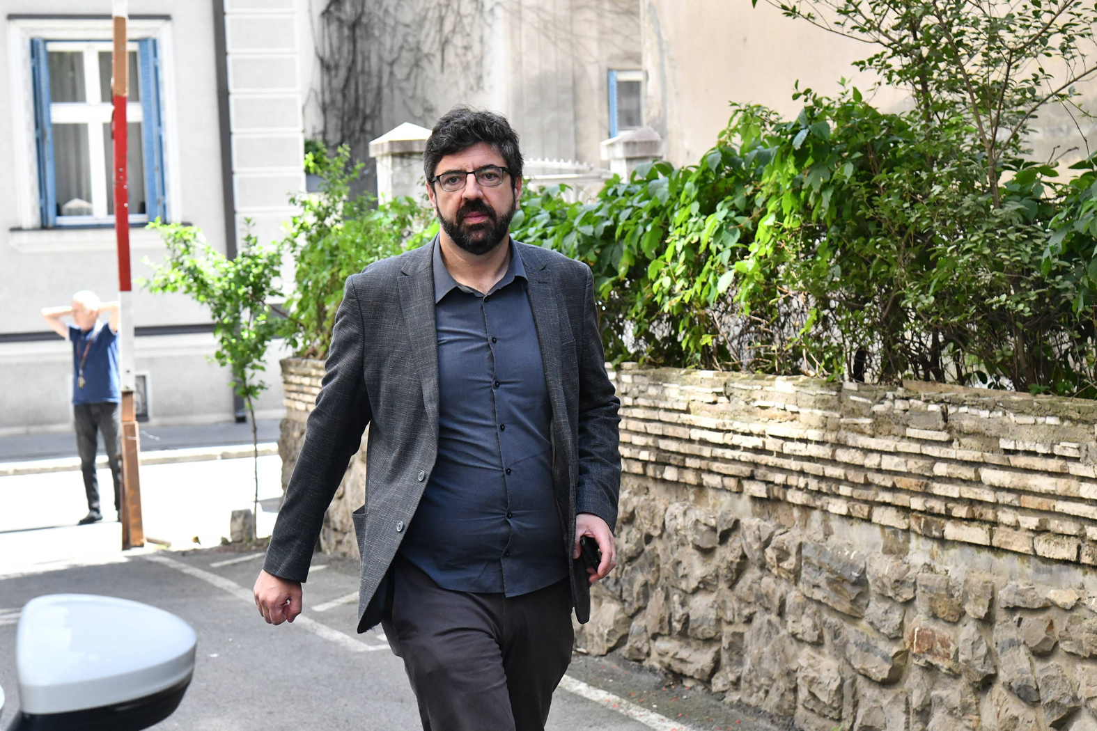 Hoće li opozicioni poslanici putovati u inostranstvo sa Anom Brnabić? 4