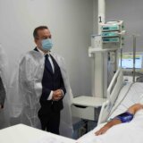 Dačić i ambasador Izraela Jahel Vilan posetili povređenog žandarma 6