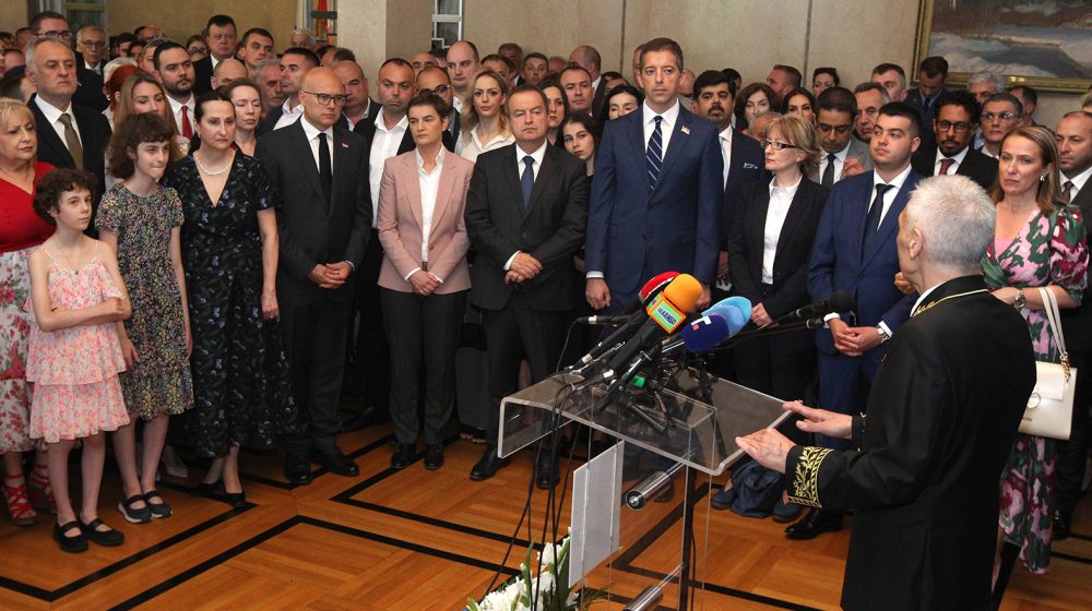 Ambasada Rusije se oglasila saoštenjem: Srpski problemi imaju samo srpsko rešenje 1