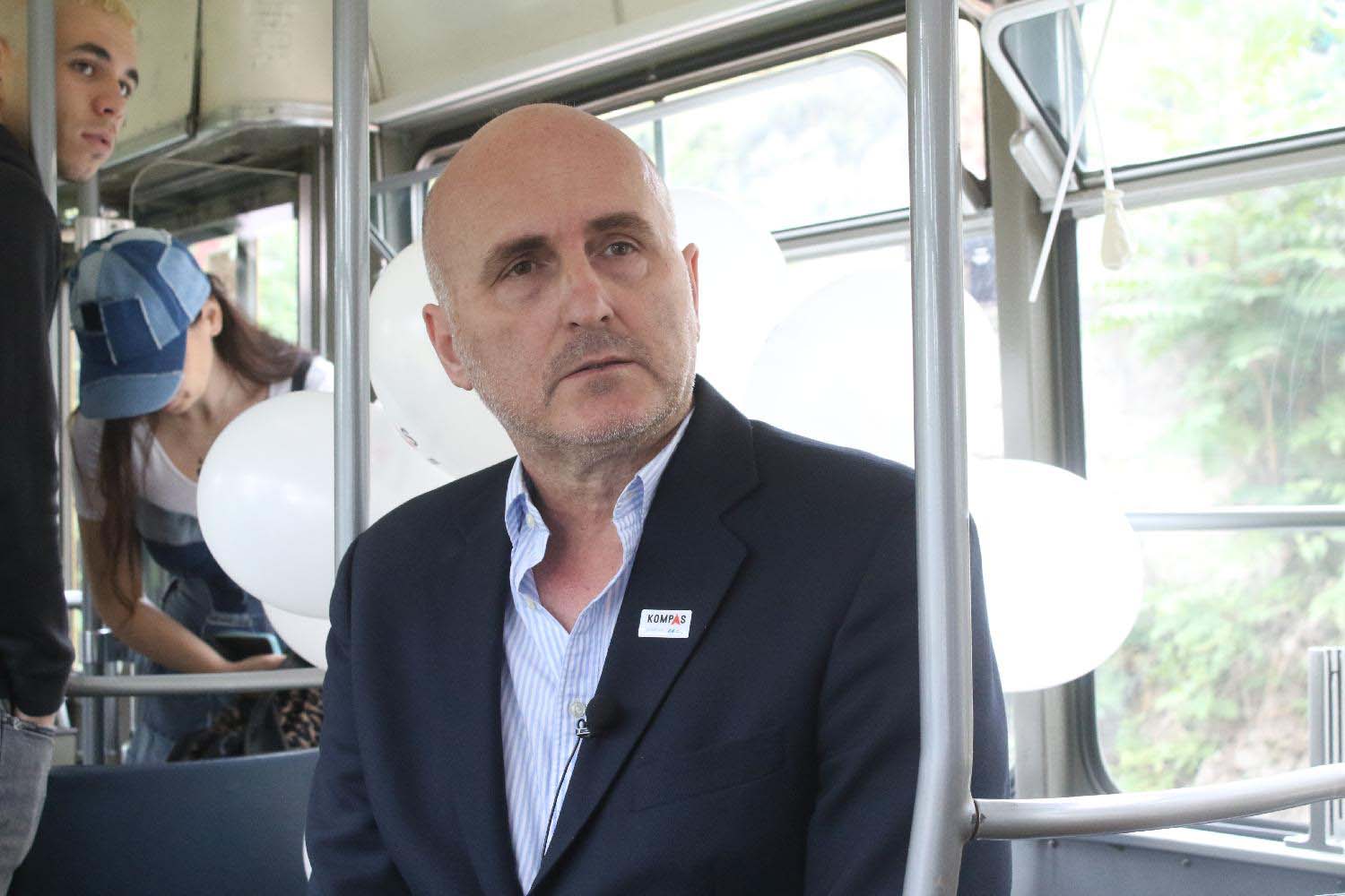 Portal Kompas organizovao vožnju krugom dvojke povodom svog prvog rođendana 3