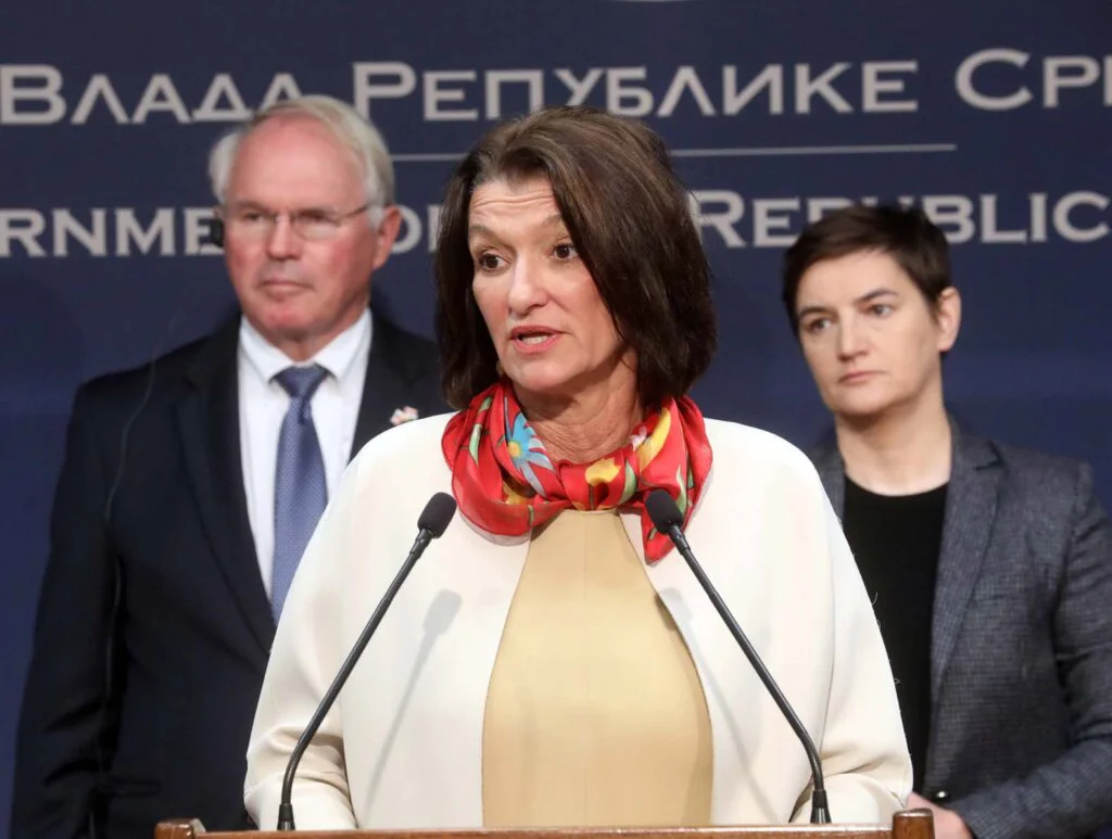 Da li je Vučić lično pritiskao institucije za projekat Generalštab? 1