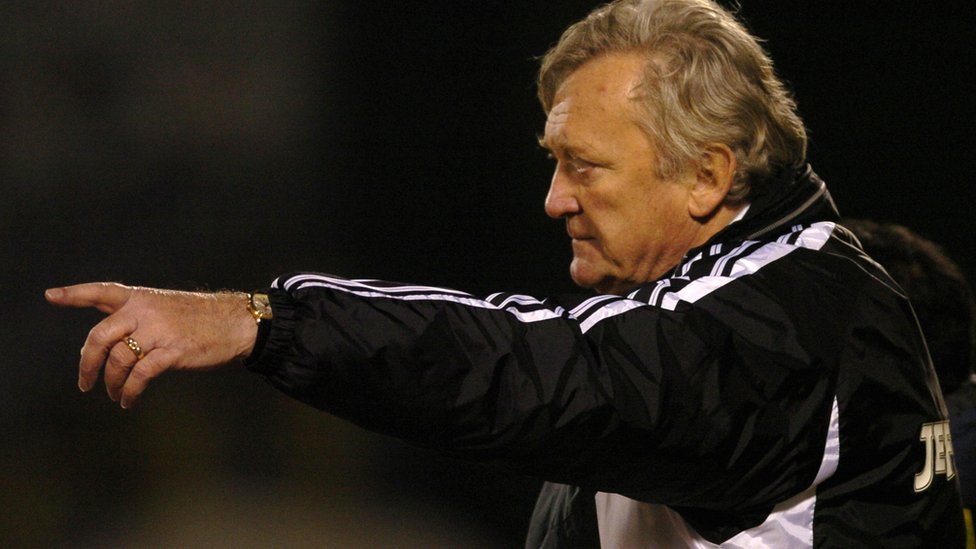 Evropsko prvenstvo u fudbalu 1992: Labudova pesma Jugoslavije u kvalifikacijama, danska epopeja na turniru 4 Ivica Osim